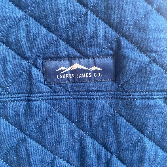 3/$20 Lauren James Quilted Pullover Navy/Aqua - Picture 8 of 12